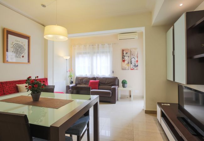 Apartamento em Barcelona - MARQUES, modern 4bed/2bath apartment