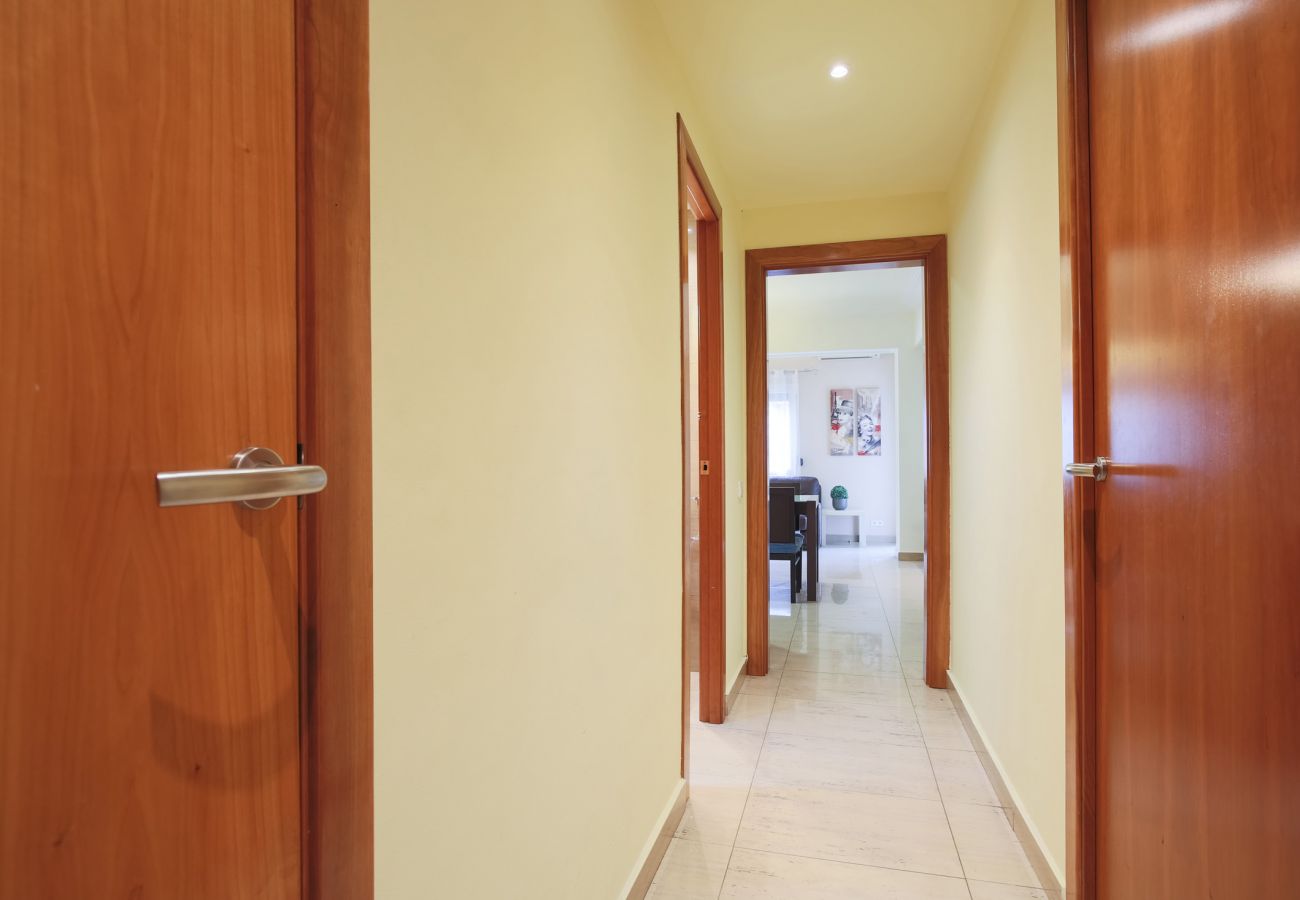 Apartamento em Barcelona - MARQUES, modern 4bed/2bath apartment