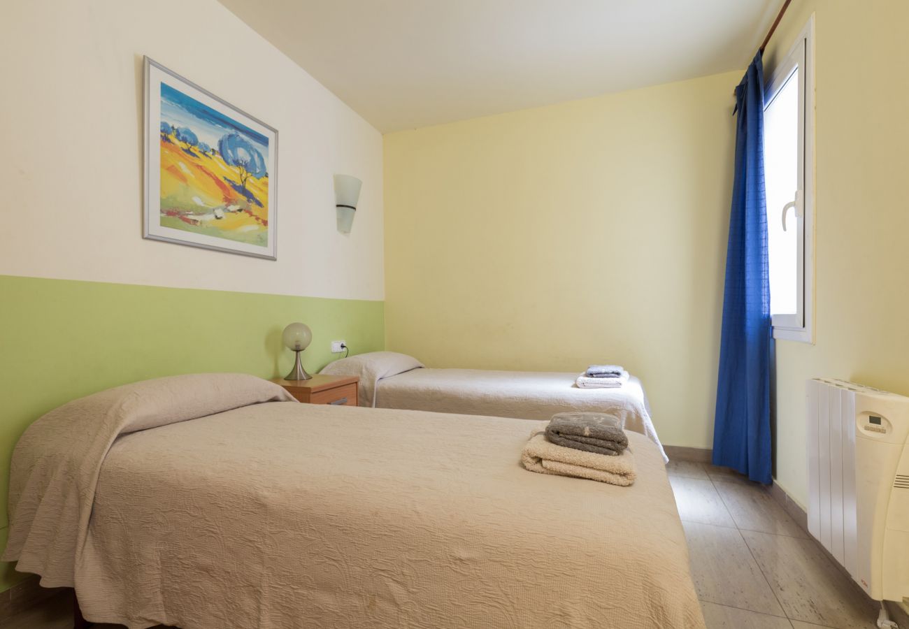Apartamento em Barcelona - MARQUES, modern 4bed/2bath apartment