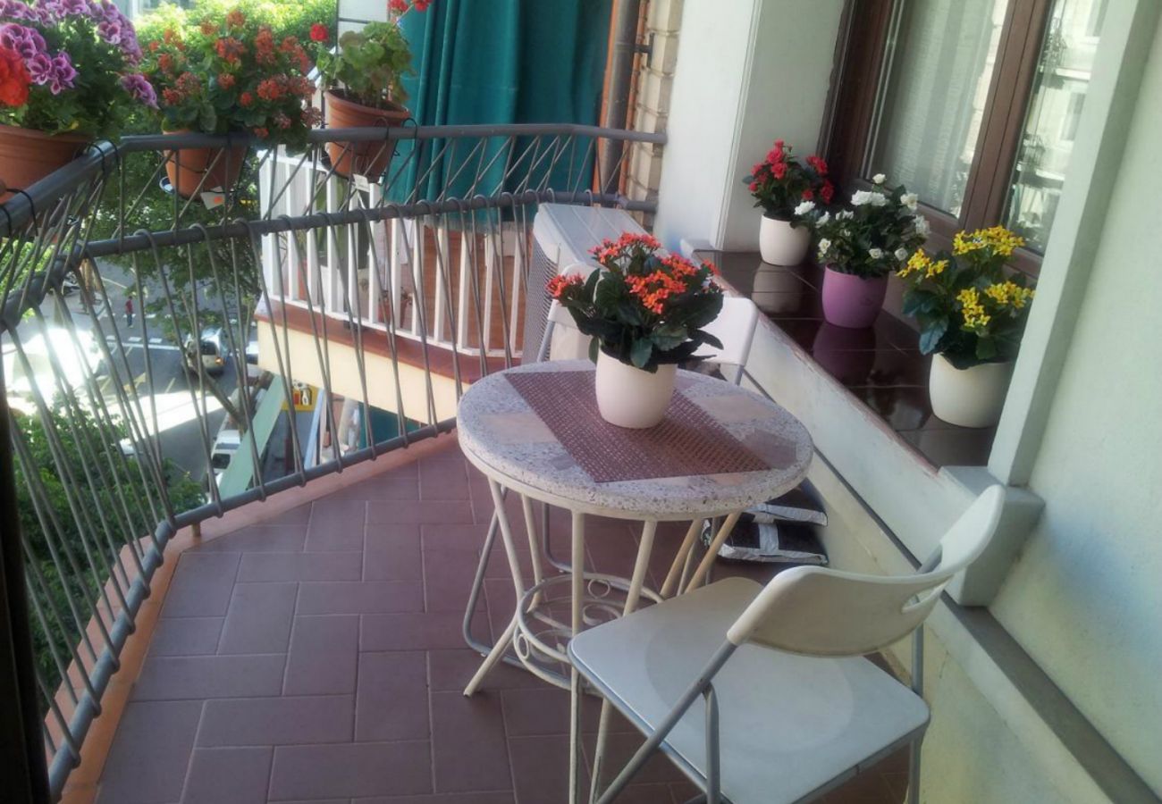 Apartamento em Barcelona - MARQUES, modern 4bed/2bath apartment