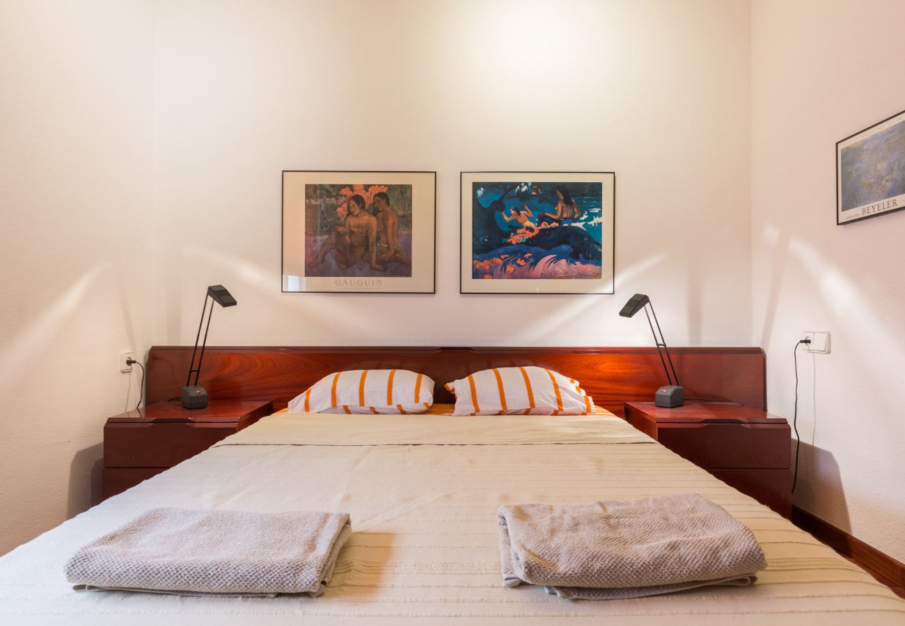 Apartamento em Barcelona - PORT BCN, classic 3bed with balcony