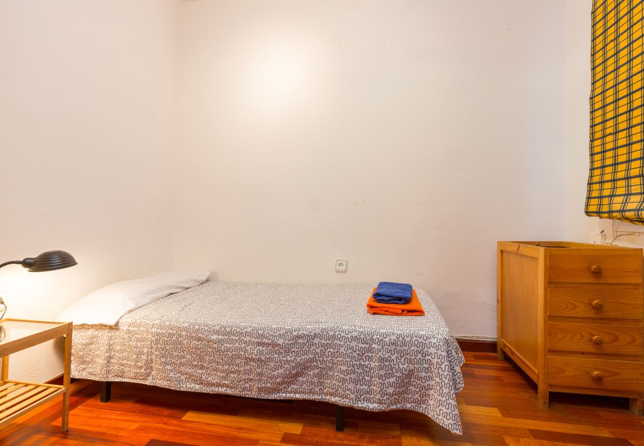 Apartamento em Barcelona - PORT BCN, classic 3bed with balcony