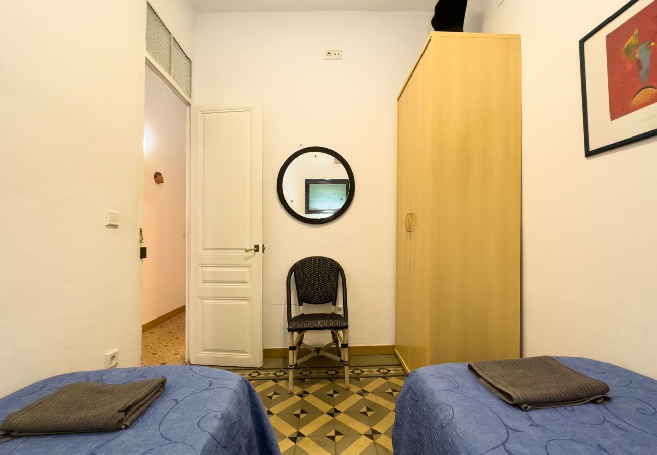 Apartamento em Barcelona - GRACIA SANT AGUSTI, 3 bedrooms