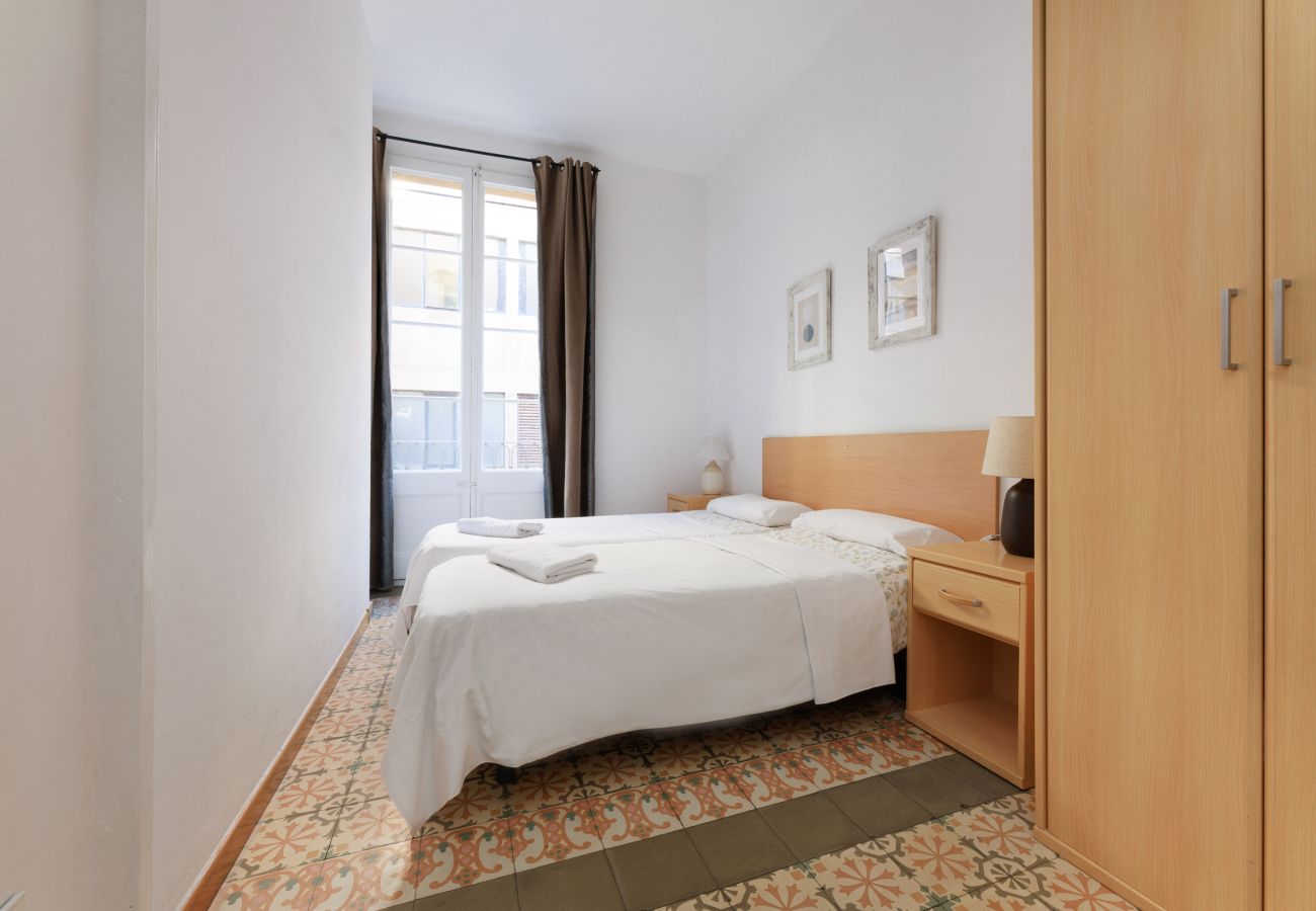 Apartamento em Barcelona - GRACIA SANT AGUSTI, 3 bedrooms