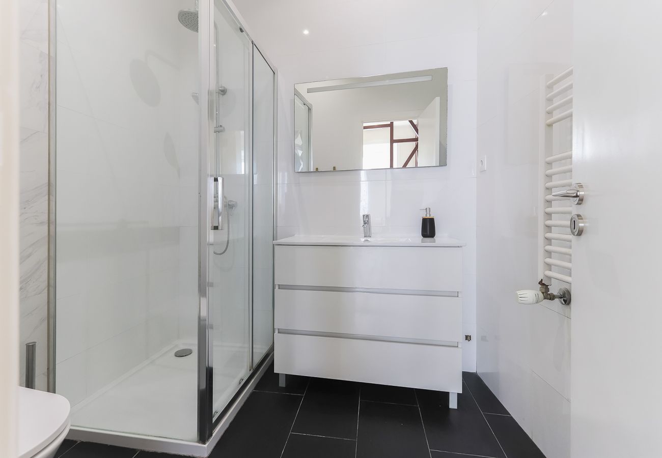 Apartamento em Lisboa - BRIGHT SANTA CATARINA by HOMING