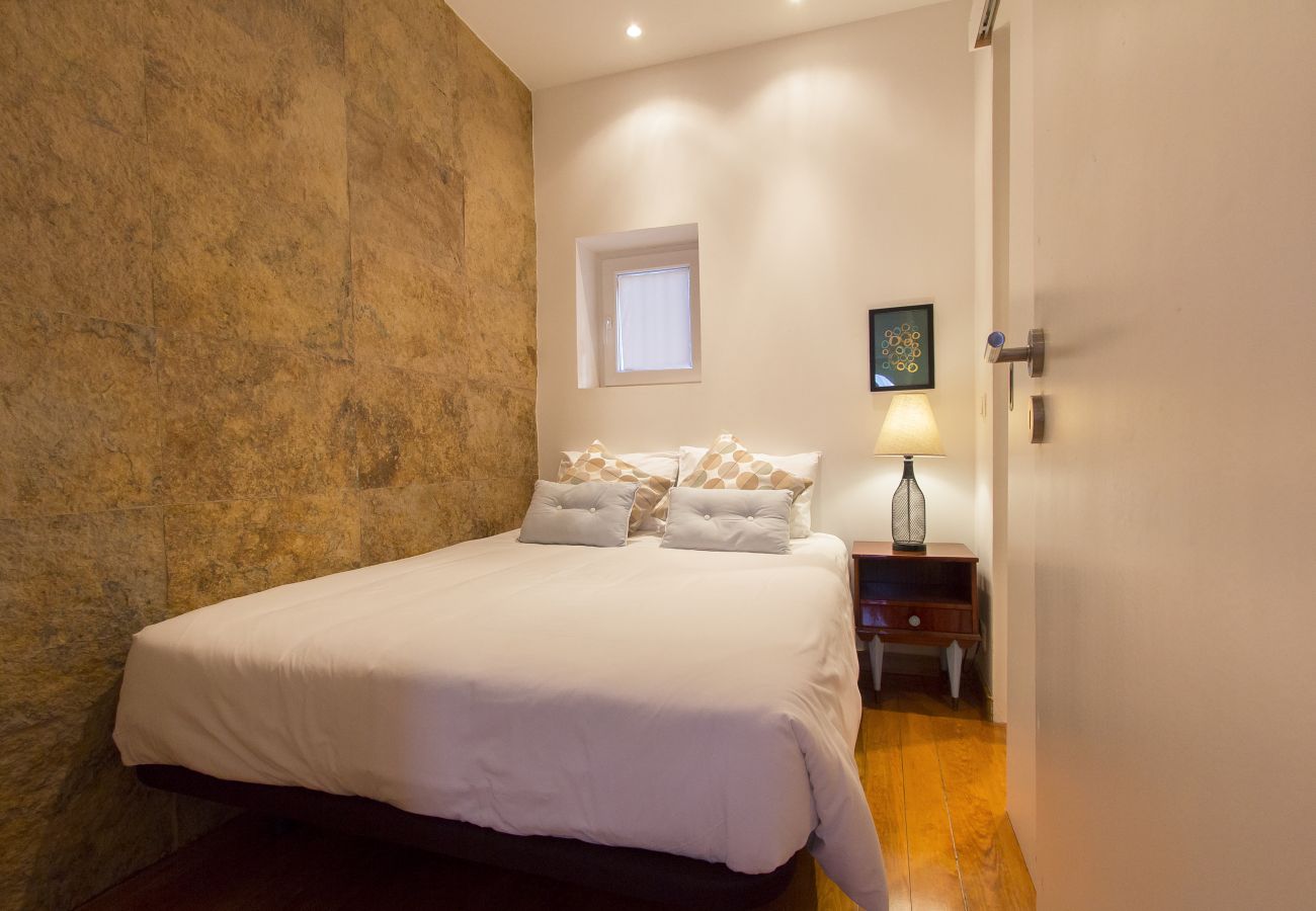 Apartamento em Lisboa - SANTA MARTA VINTAGE DESIGN II by HOMING