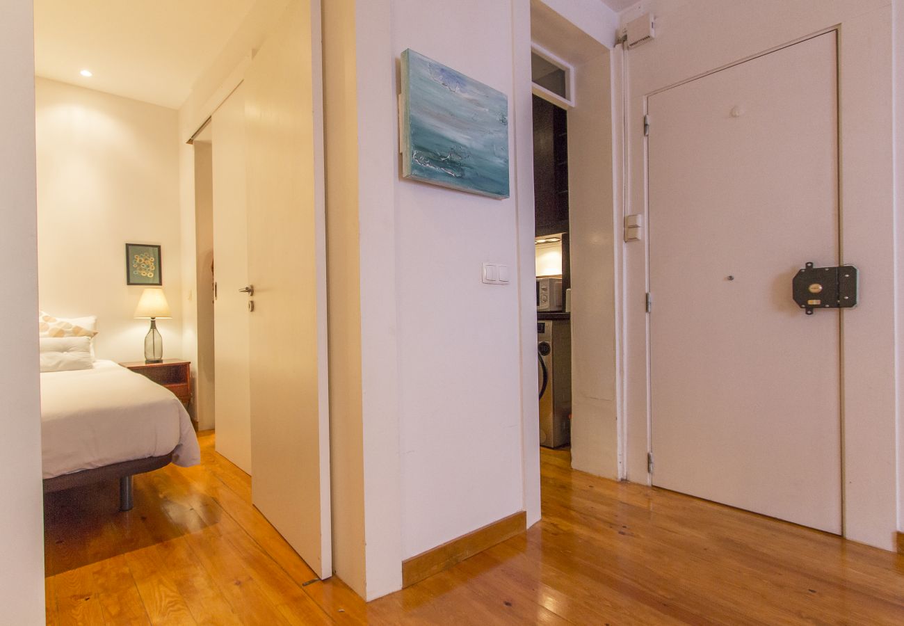 Apartamento em Lisboa - SANTA MARTA VINTAGE DESIGN II by HOMING