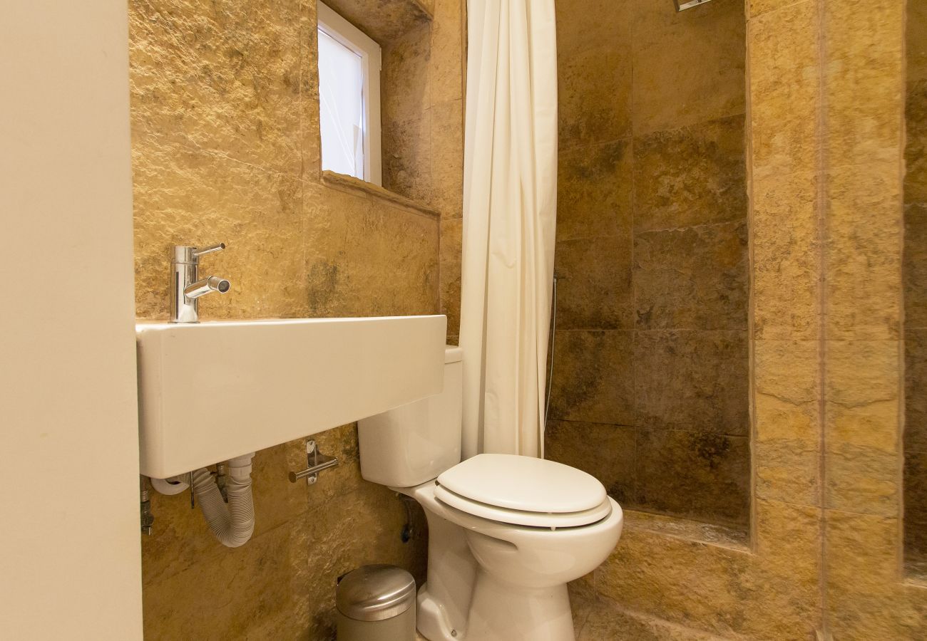 Apartamento em Lisboa - SANTA MARTA VINTAGE DESIGN II by HOMING
