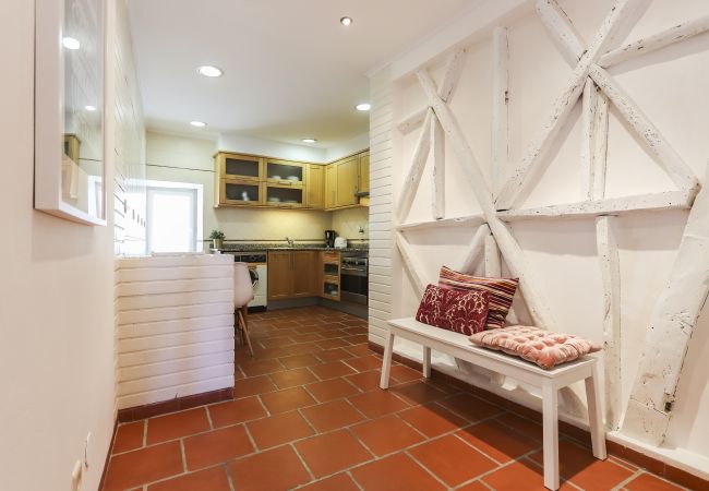 Apartamento em Lisboa - TYPICAL MOURARIA by HOMING Apartamento em Lisboa - TYPICAL MOURARIA by HOMING