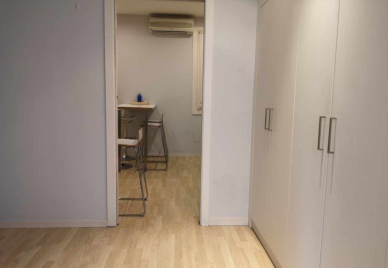 Apartamento em Barcelona - GRACIA boho chic, balcony, trees