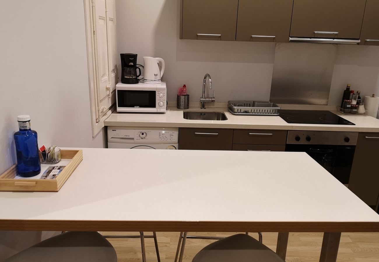 Apartamento em Barcelona - GRACIA boho chic, balcony, trees