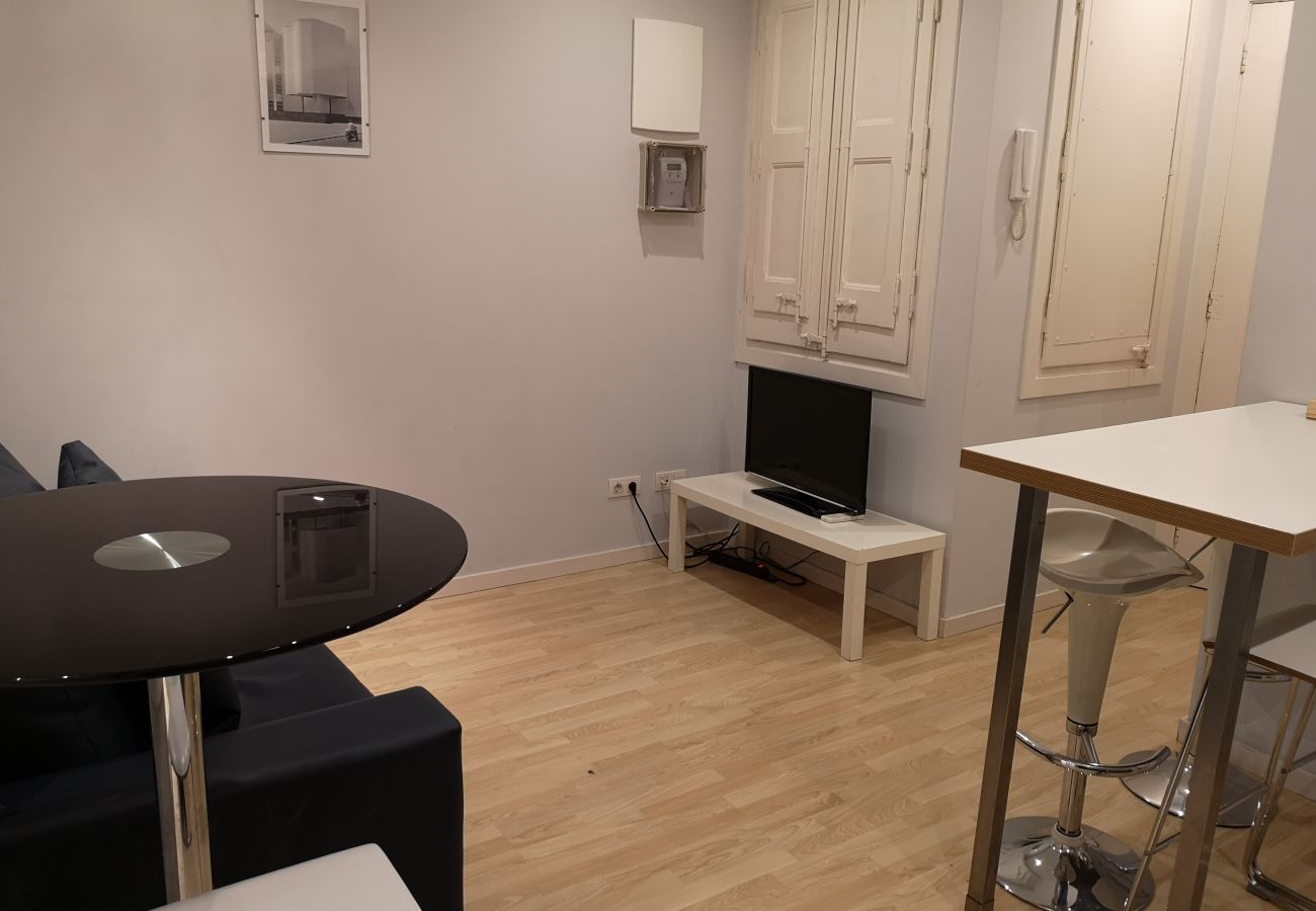 Apartamento em Barcelona - GRACIA boho chic, balcony, trees