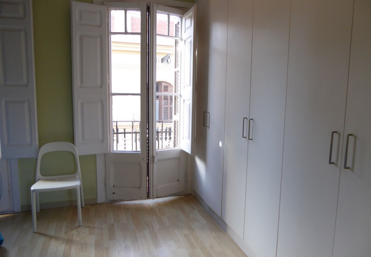 Apartamento em Barcelona - GRACIA boho chic, balcony, trees