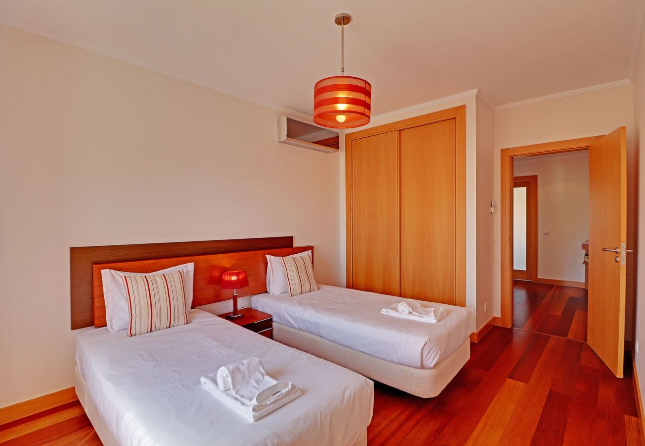 Apartamento em Albufeira - ALBUFEIRA MODERN 1 WITH POOL by HOMING