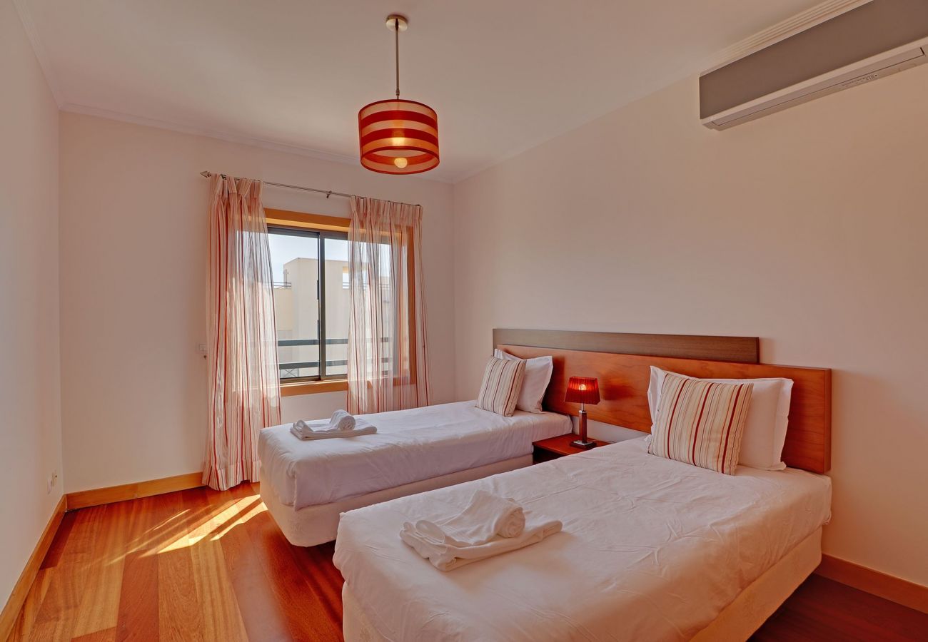 Apartamento em Albufeira - ALBUFEIRA MODERN 1 WITH POOL by HOMING