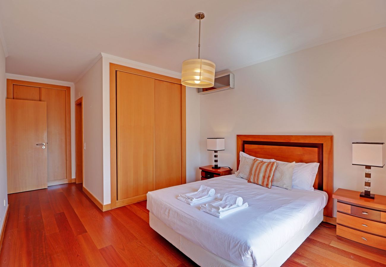 Apartamento em Albufeira - ALBUFEIRA MODERN 1 WITH POOL by HOMING