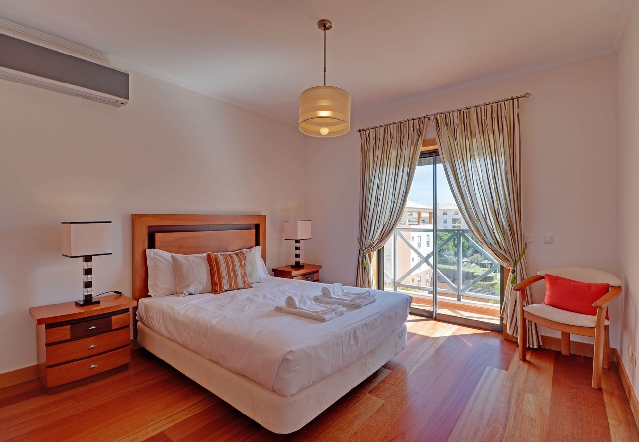 Apartamento em Albufeira - ALBUFEIRA MODERN 1 WITH POOL by HOMING