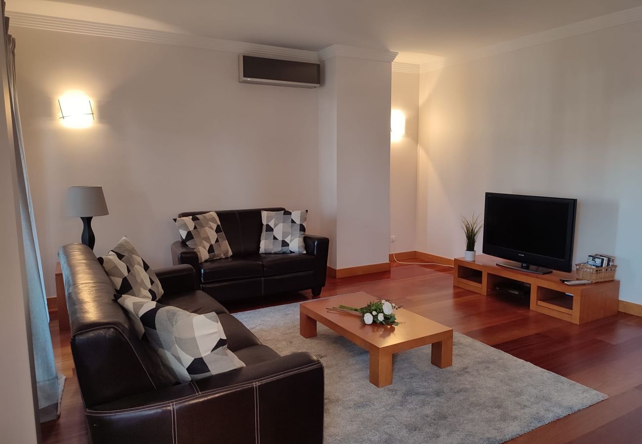 Apartamento em Albufeira - ALBUFEIRA MODERN 1 WITH POOL by HOMING