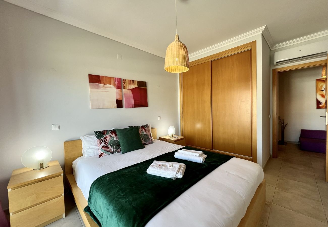 Casa geminada em Albufeira - ALBUFEIRA GARDEN VILLA WITH POOL by HOMING