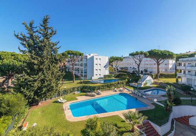 Apartamento em Vilamoura - VILAMOURA COSY 2 WITH POOL by HOMING Apartamento em Vilamoura - VILAMOURA COSY 2 WITH POOL by HOMING