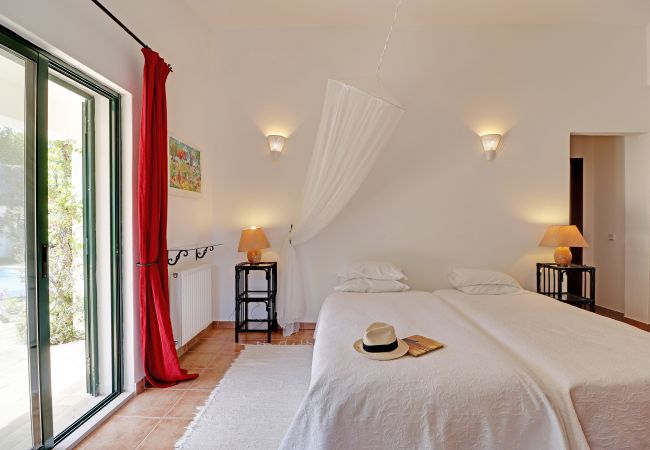 Villa em São Brás de Alportel - ALGARVE COUNTRY VILLA 1 WITH POOL by HOMING Villa em São Brás de Alportel - ALGARVE COUNTRY VILLA 1 WITH POOL by HOMING