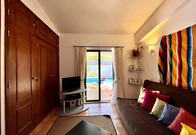 Villa em São Brás de Alportel - ALGARVE COUNTRY VILLA 1 WITH POOL by HOMING Villa em São Brás de Alportel - ALGARVE COUNTRY VILLA 1 WITH POOL by HOMING