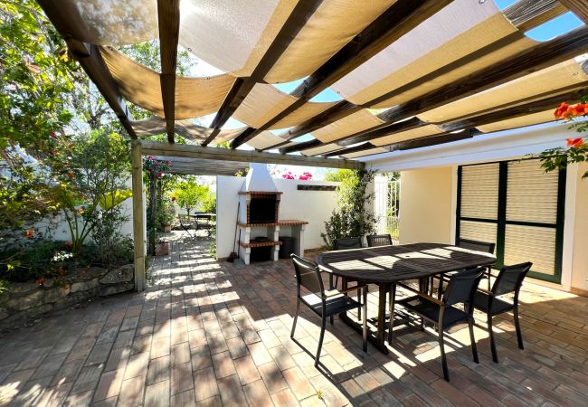 Villa em São Brás de Alportel - ALGARVE COUNTRY VILLA 1 WITH POOL by HOMING Villa em São Brás de Alportel - ALGARVE COUNTRY VILLA 1 WITH POOL by HOMING