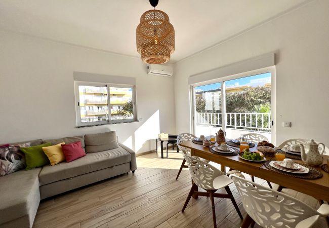 Apartamento em Quarteira - QUARTEIRA DESIGN by HOMING Apartamento em Quarteira - QUARTEIRA DESIGN by HOMING