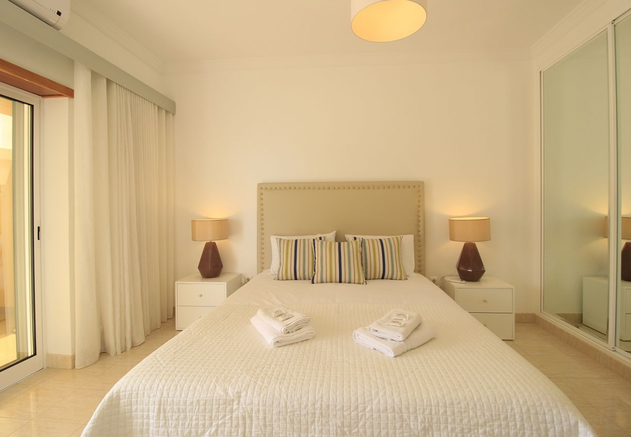 Apartamento em Armação de Pêra - ARMAÇÃO DE PÊRA BRIGHTNESS 1 WITH POOL by HOMING