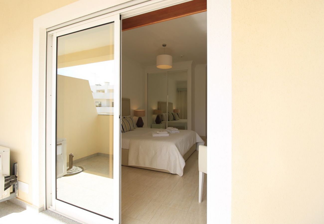 Apartamento em Armação de Pêra - ARMAÇÃO DE PÊRA BRIGHTNESS 1 WITH POOL by HOMING