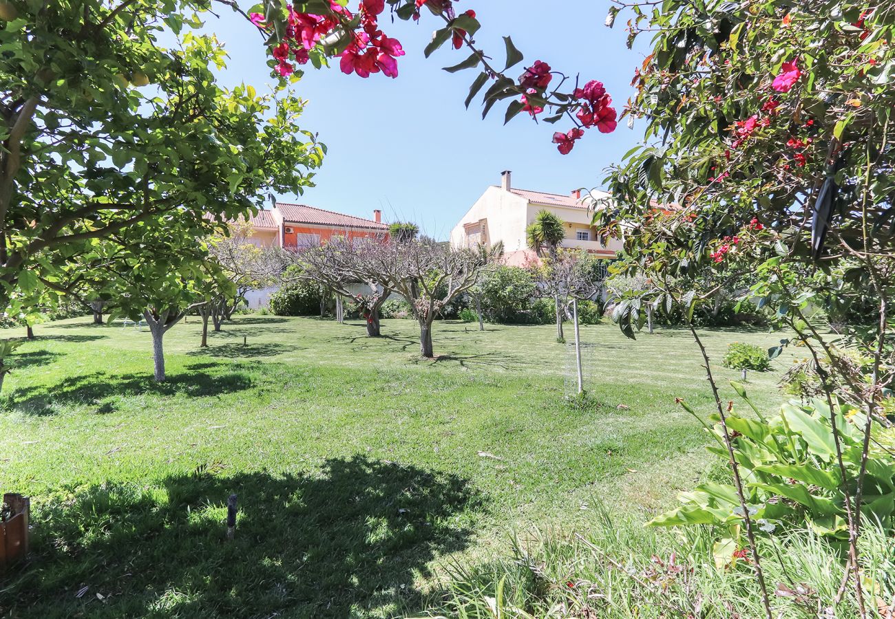 Apartamento em Aldeia de Juzo - GUINCHO GARDEN VILLA I by HOMING