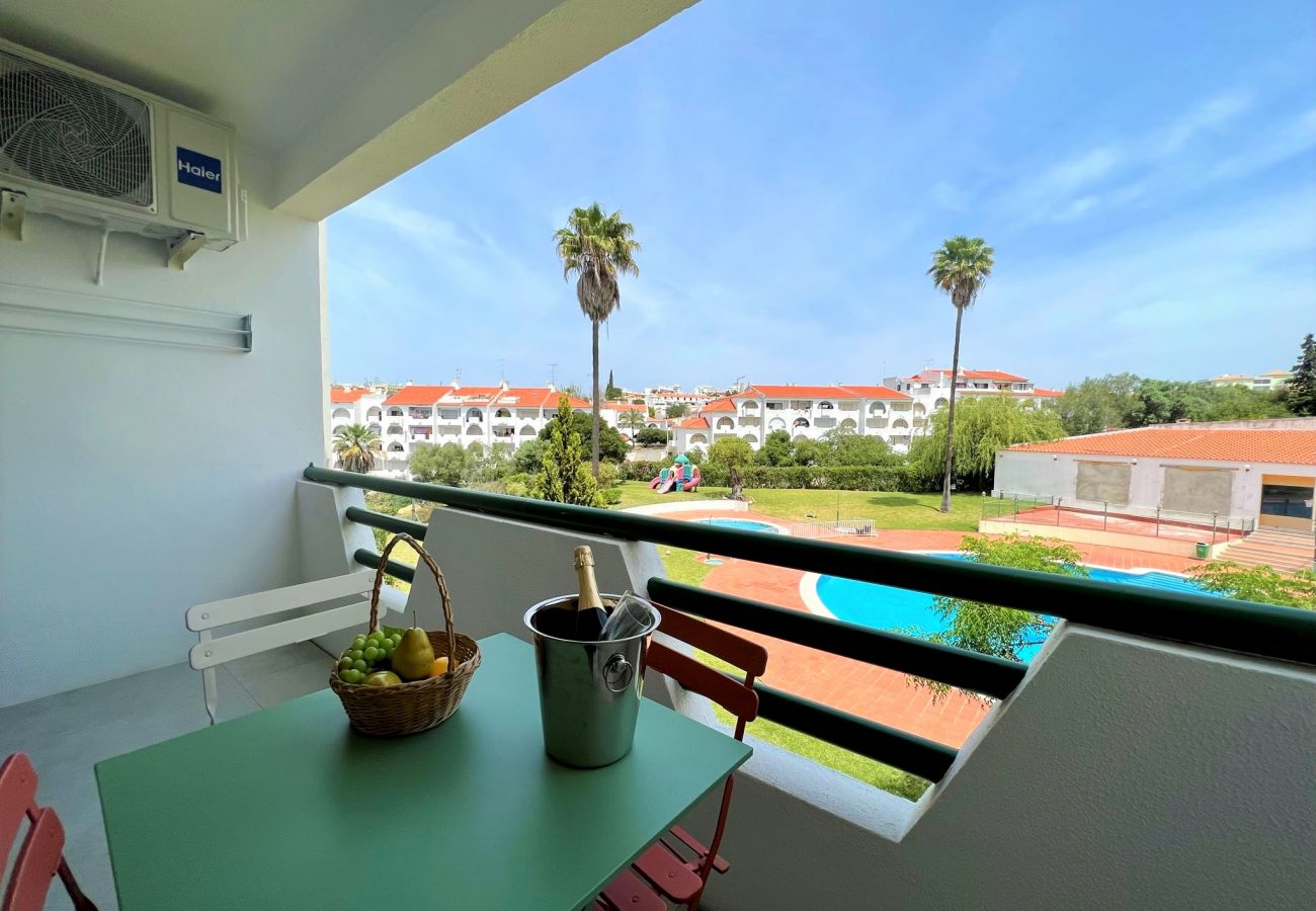 Apartamento em Albufeira - ALBUFEIRA TWINS 1 WITH POOL by HOMING
