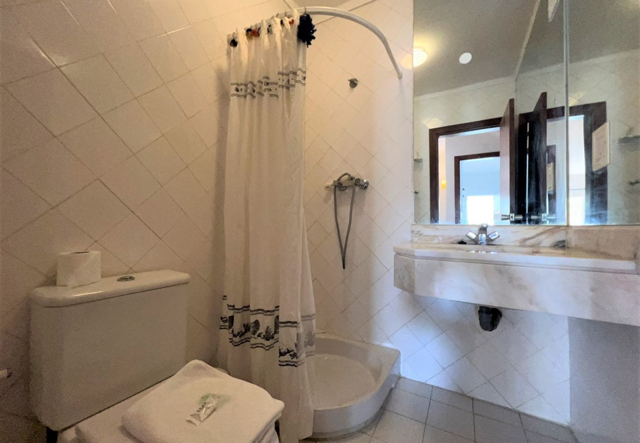 Apartamento em Vilamoura - VILAMOURA TYPICAL 1 WITH POOL by HOMING