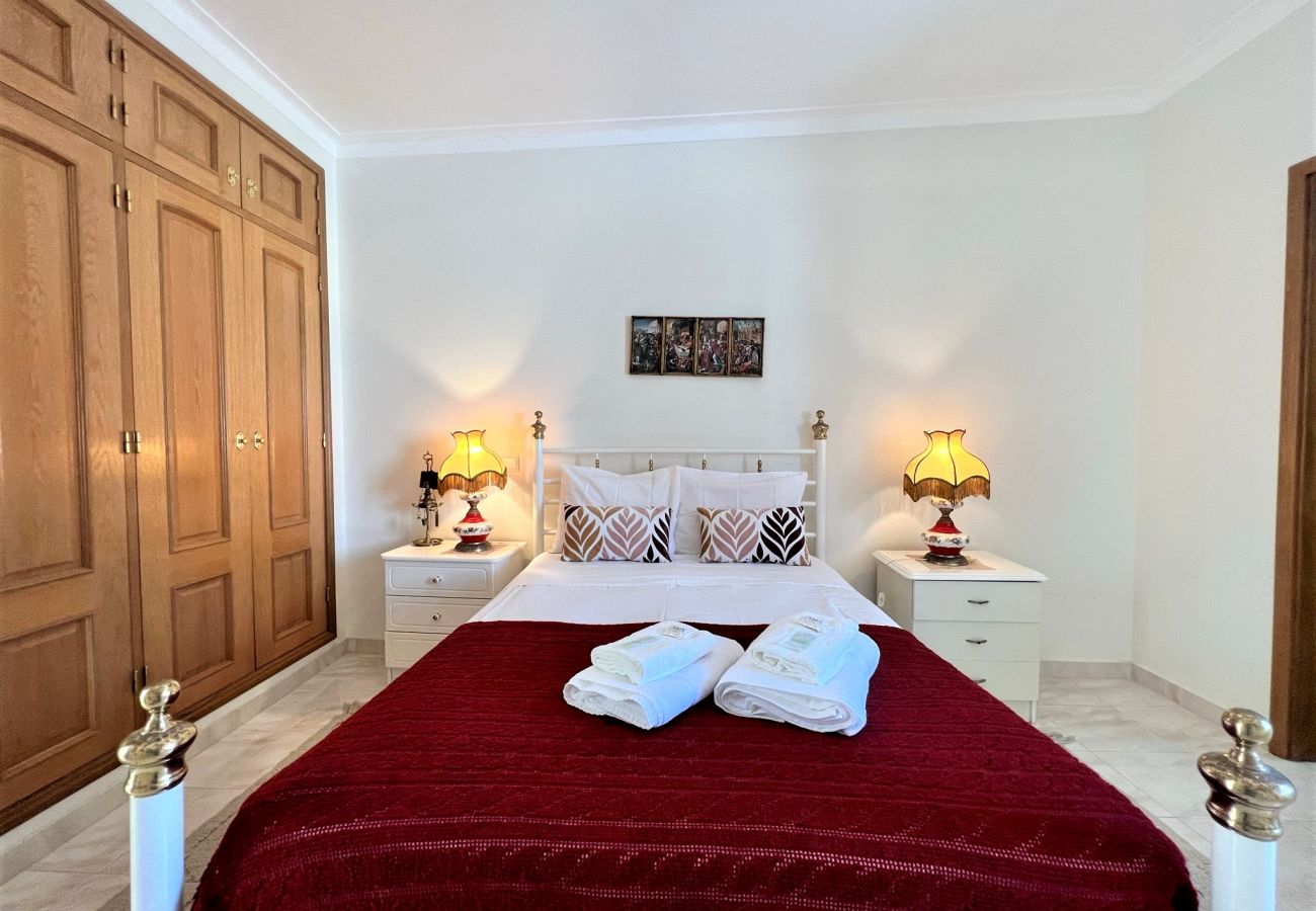 Casa em Lagos - LAGOS TYPICAL HOUSE by HOMING