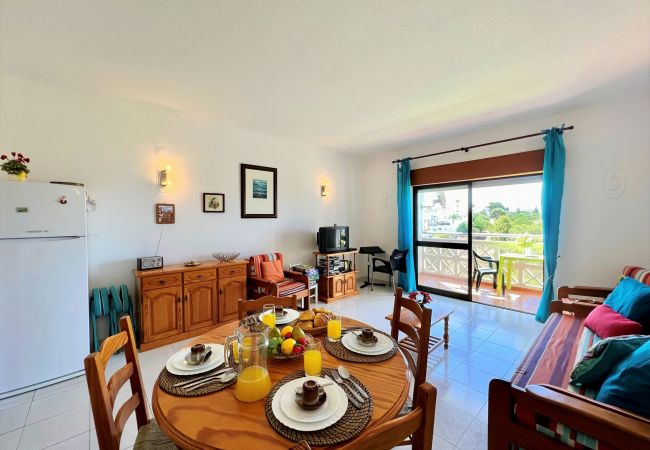 Apartamento em Albufeira - ALBUFEIRA CLASSIC 1 WITH POOL by HOMING Apartamento em Albufeira - ALBUFEIRA CLASSIC 1 WITH POOL by HOMING