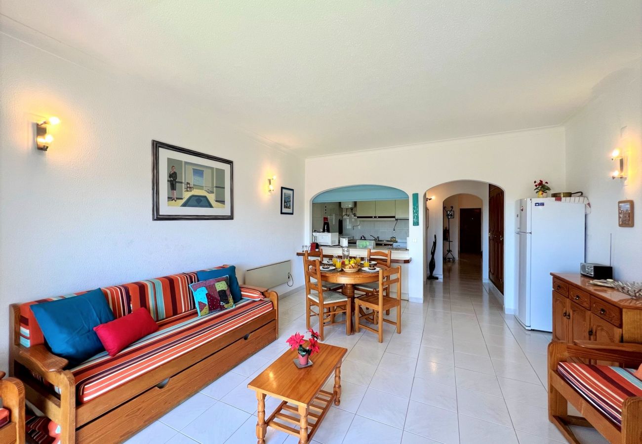 Apartamento em Albufeira - ALBUFEIRA CLASSIC 1 WITH POOL by HOMING