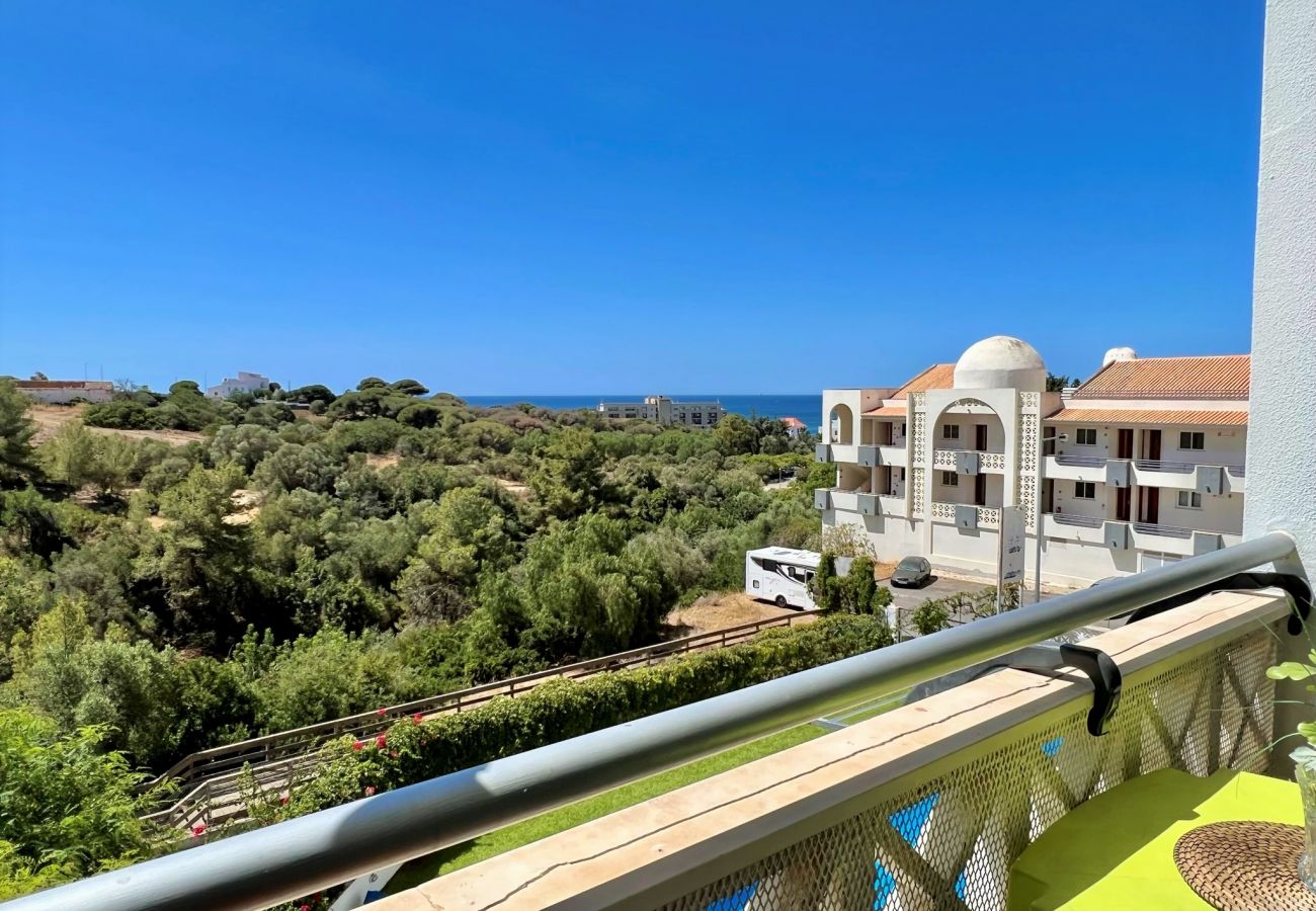 Apartamento em Albufeira - ALBUFEIRA CLASSIC 1 WITH POOL by HOMING
