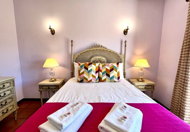 Villa em Vilamoura - VILAMOURA TRADITIONAL VILLA WITH POOL by HOMING Villa em Vilamoura - VILAMOURA TRADITIONAL VILLA WITH POOL by HOMING