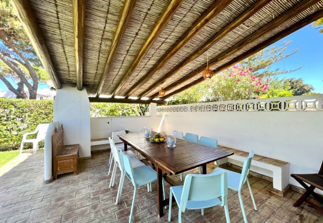 Villa em Vilamoura - VILAMOURA TRADITIONAL VILLA WITH POOL by HOMING Villa em Vilamoura - VILAMOURA TRADITIONAL VILLA WITH POOL by HOMING