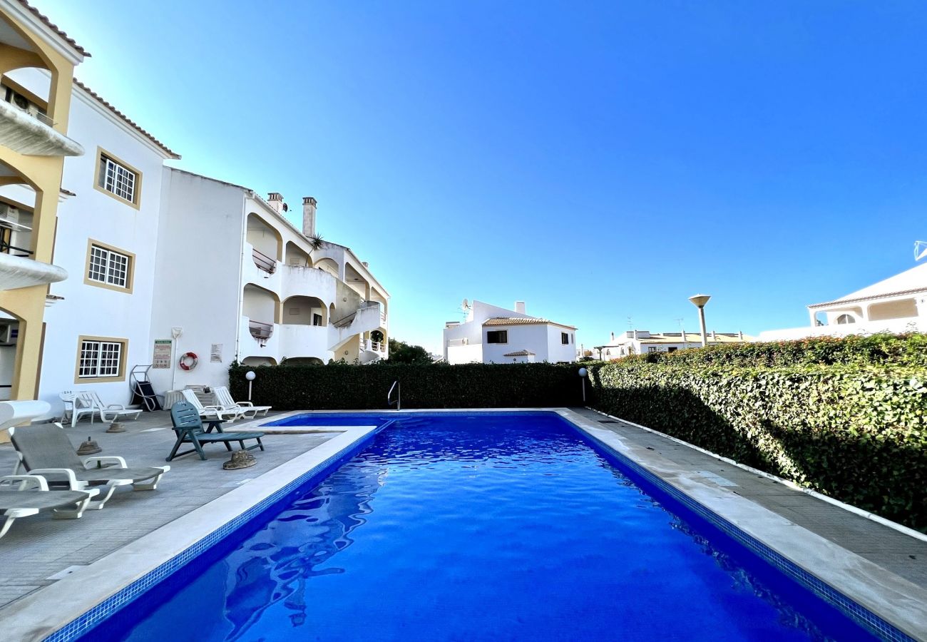 Apartamento em Quarteira - QUARTEIRA CLASSIC 1 WITH POOL by HOMING