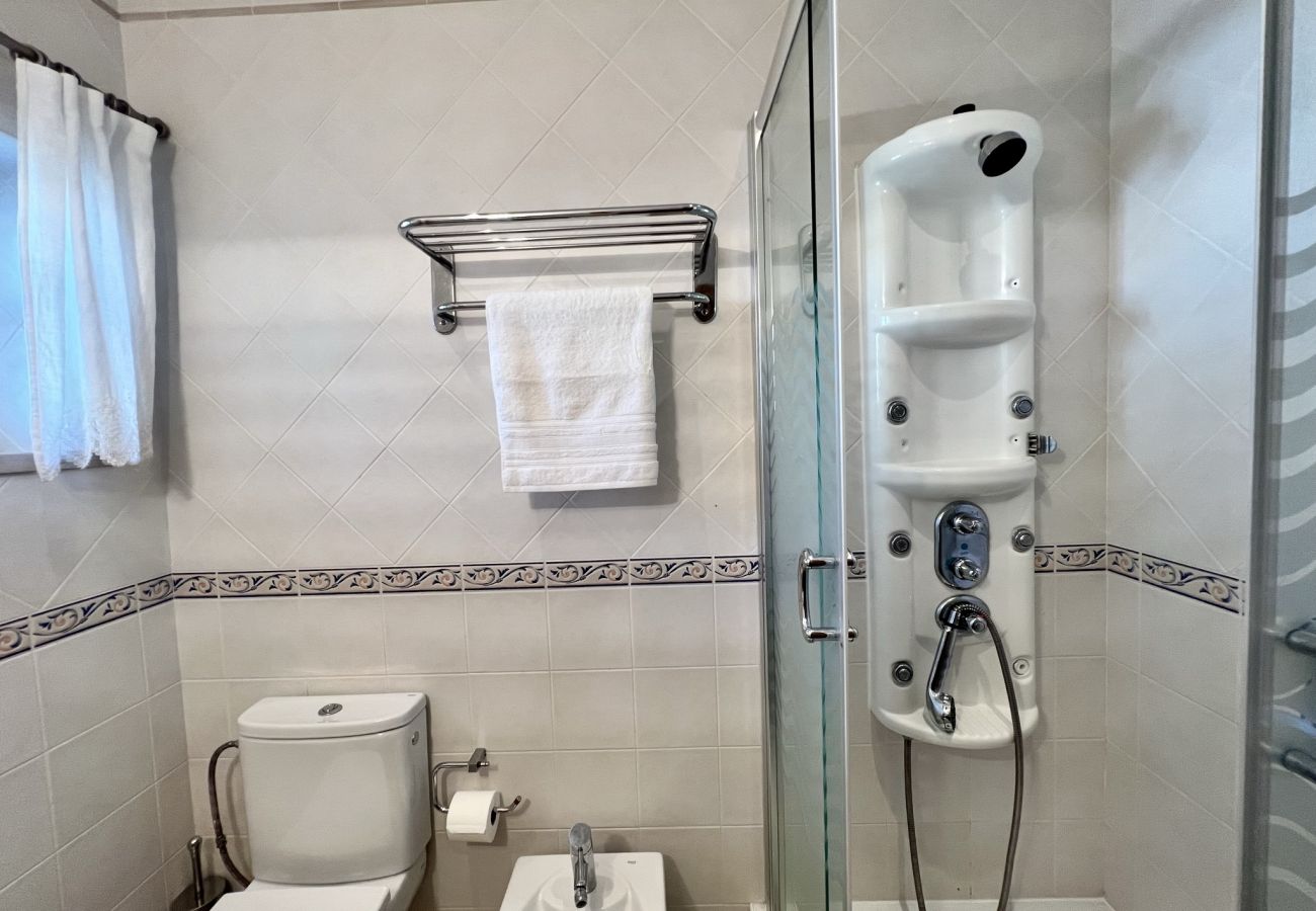 Apartamento em Quarteira - QUARTEIRA CLASSIC 1 WITH POOL by HOMING
