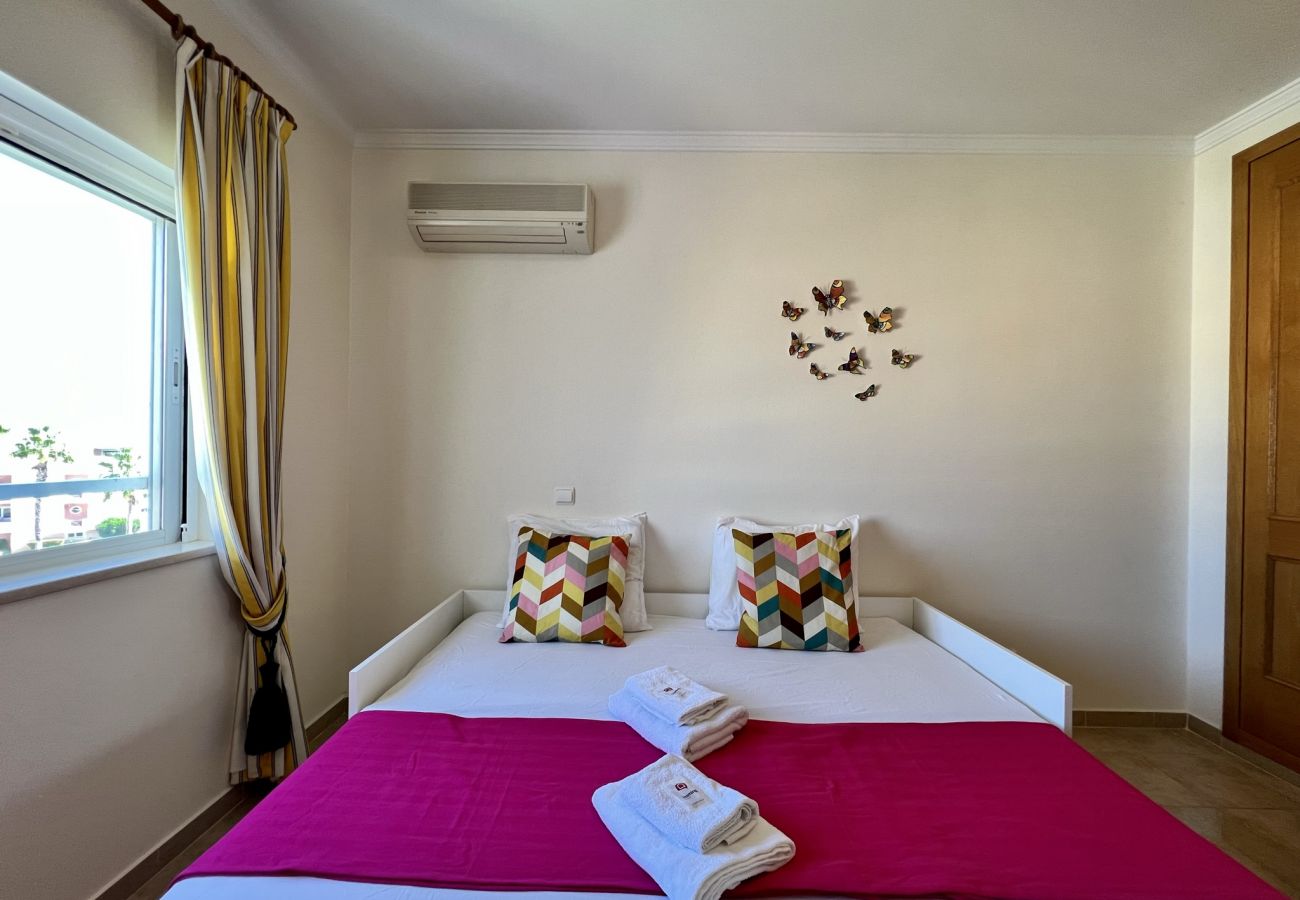 Apartamento em Albufeira - ALBUFEIRA VALLEY 1 WITH POOL by HOMING