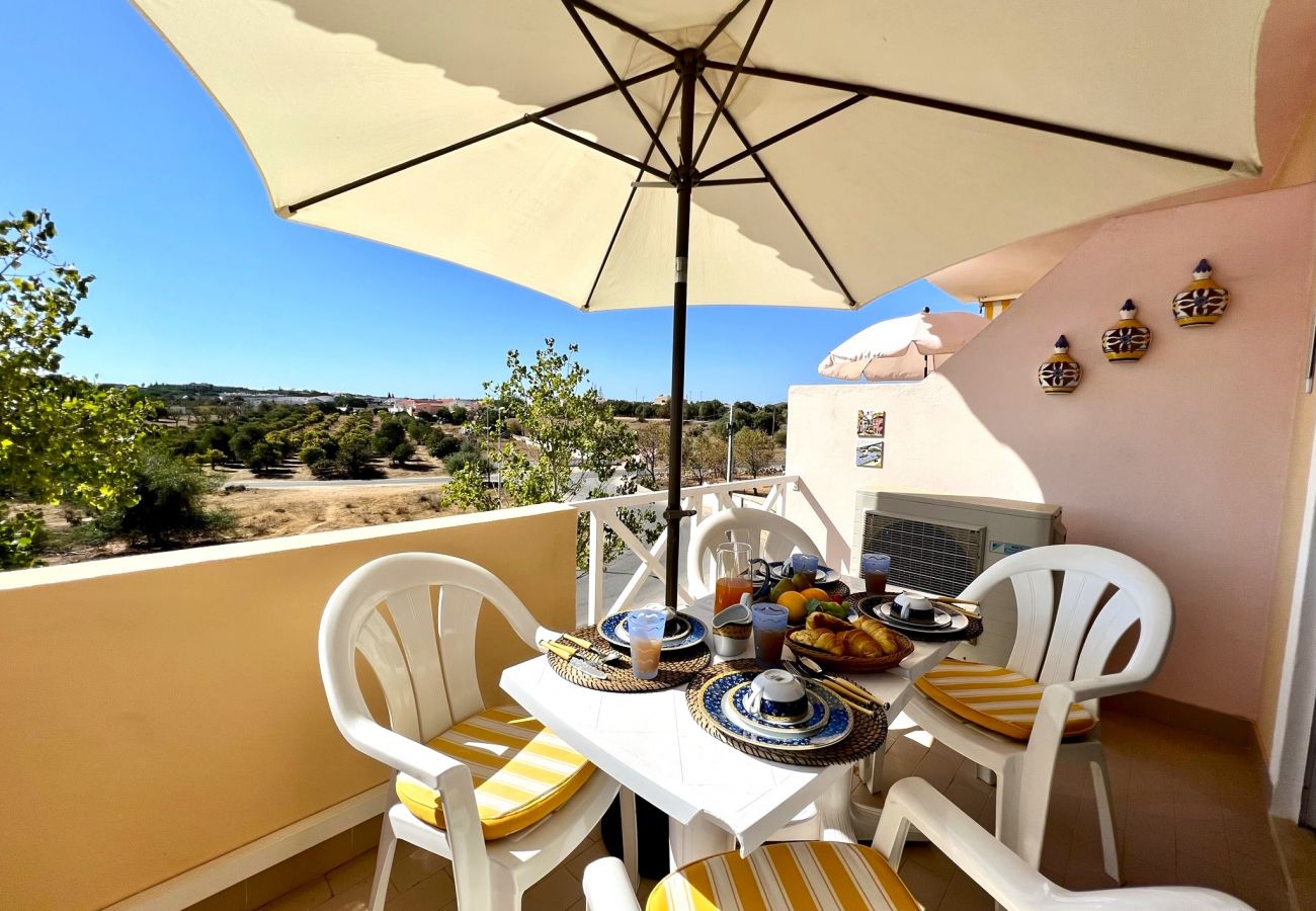 Apartamento em Albufeira - ALBUFEIRA VALLEY 1 WITH POOL by HOMING