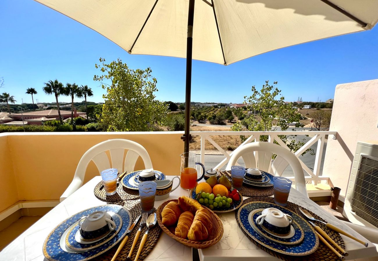 Apartamento em Albufeira - ALBUFEIRA VALLEY 1 WITH POOL by HOMING