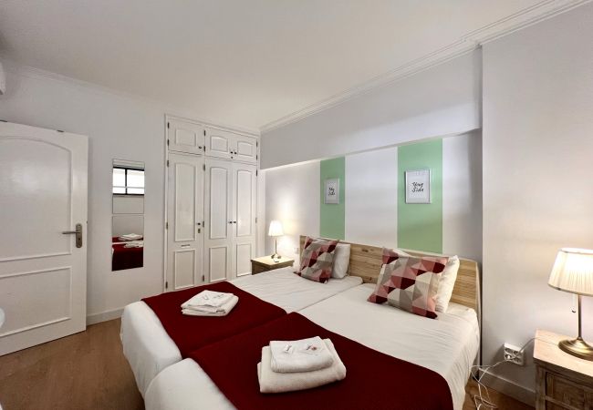 Apartamento em Vilamoura - VILAMOURA MARINA MAR 1 WITH POOL by HOMING Apartamento em Vilamoura - VILAMOURA MARINA MAR 1 WITH POOL by HOMING