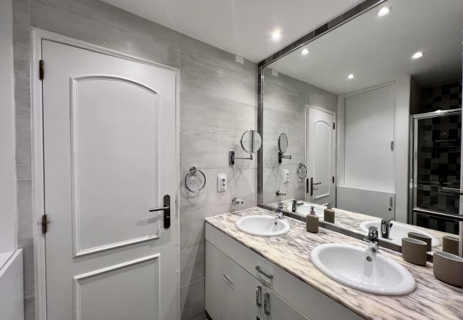 Apartamento em Vilamoura - VILAMOURA MARINA MAR 1 WITH POOL by HOMING Apartamento em Vilamoura - VILAMOURA MARINA MAR 1 WITH POOL by HOMING