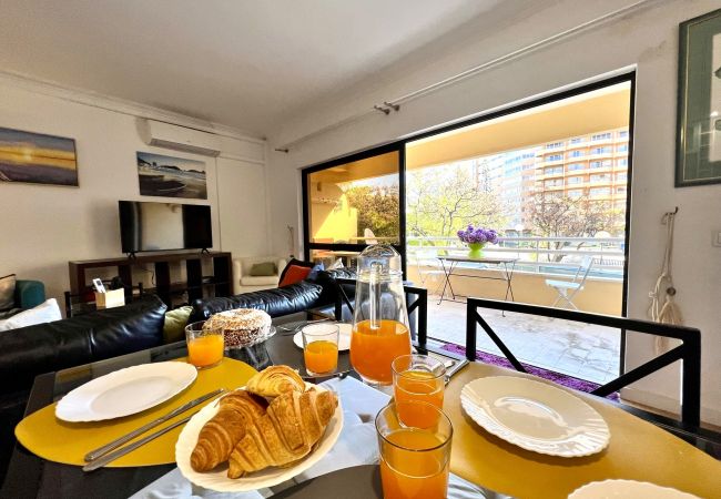 Apartamento em Vilamoura - VILAMOURA MARINA MAR 1 WITH POOL by HOMING Apartamento em Vilamoura - VILAMOURA MARINA MAR 1 WITH POOL by HOMING