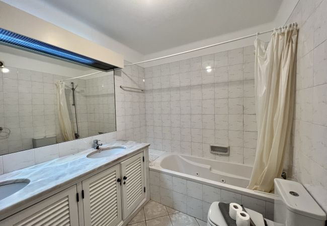 Apartamento em Albufeira - ALBUFEIRA BALAIA GOLF VILAGE 1 WITH POOL by HOMIN Apartamento em Albufeira - ALBUFEIRA BALAIA GOLF VILAGE 1 WITH POOL by HOMIN