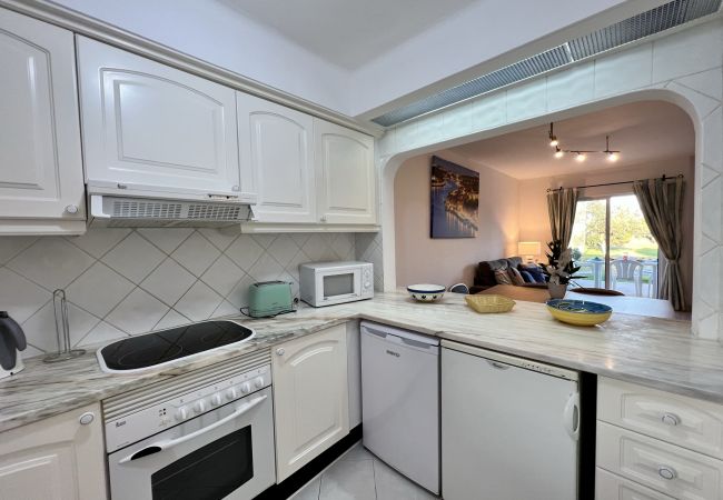 Apartamento em Albufeira - ALBUFEIRA BALAIA GOLF VILAGE 1 WITH POOL by HOMIN Apartamento em Albufeira - ALBUFEIRA BALAIA GOLF VILAGE 1 WITH POOL by HOMIN