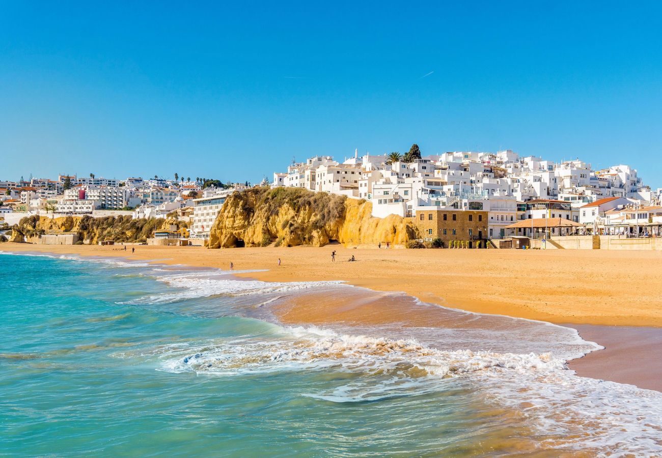 Apartamento em Albufeira - ALBUFEIRA BALAIA GOLF VILLAGE 1 WITH POOL by HOMIN